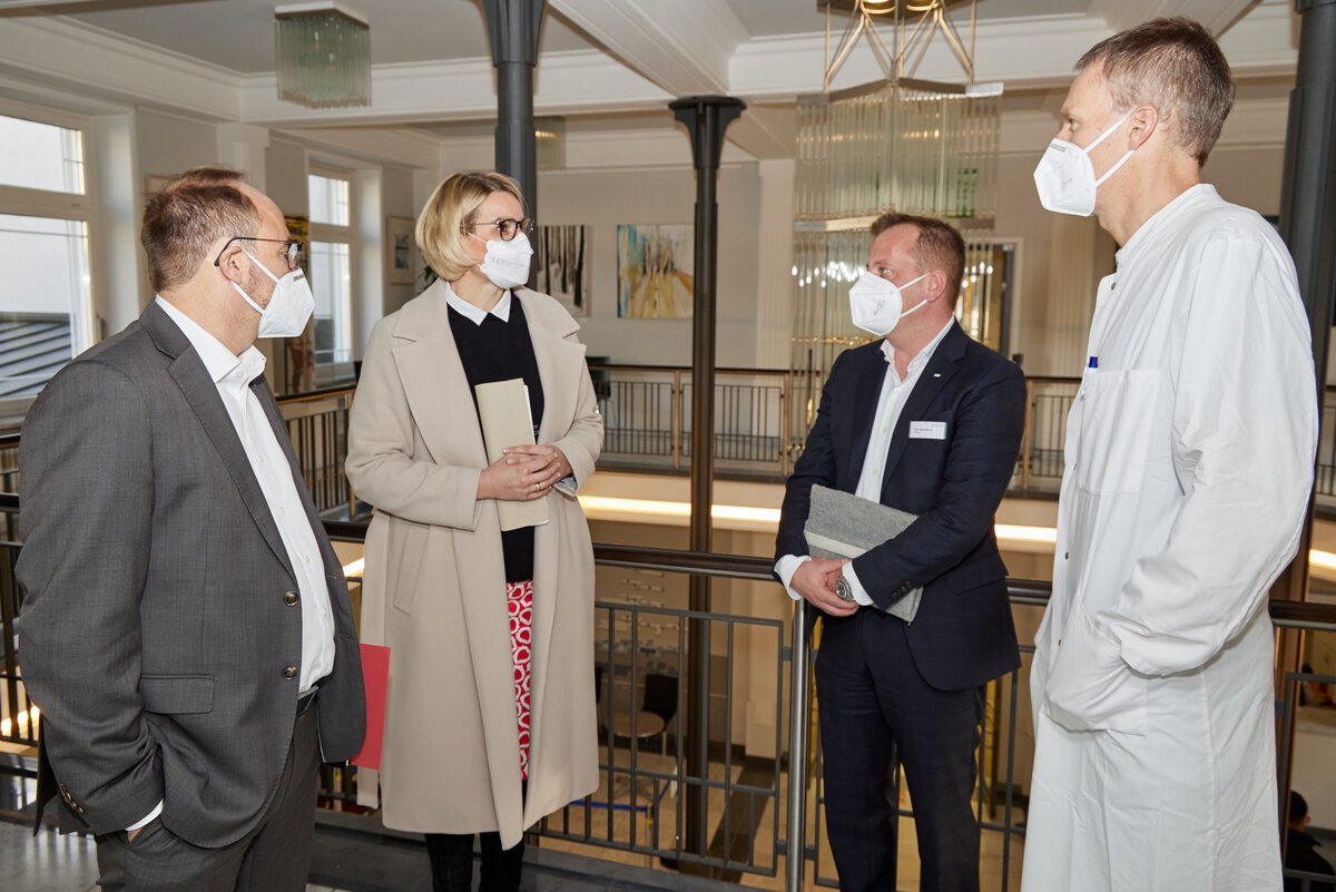 Start Boosterimpfungen In Hessing Klinik Und Vincentinum Stadt Augsburg