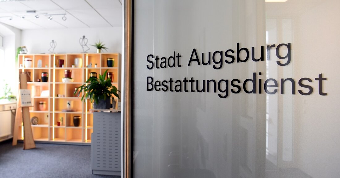 eingang zum Bestattungadienst der Stadt Augsburg